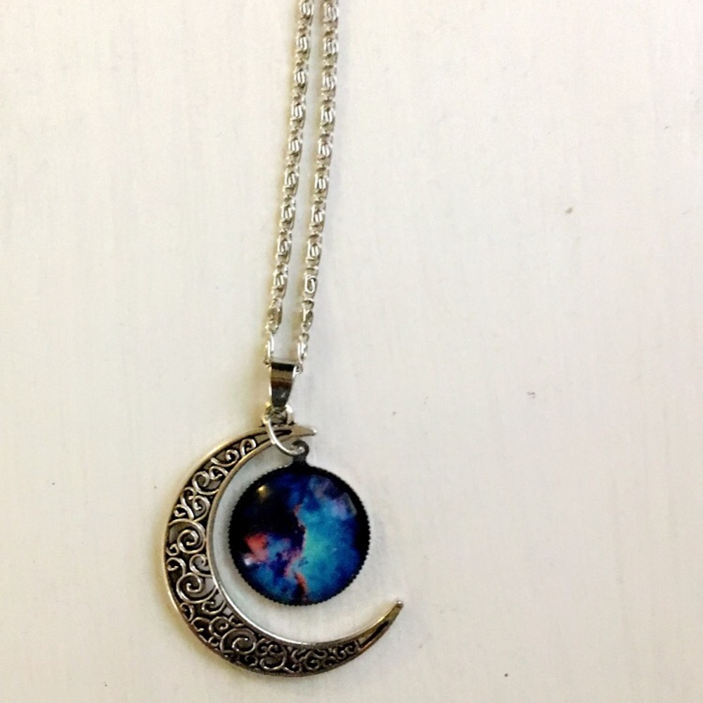 Silver moon necklace 🌙